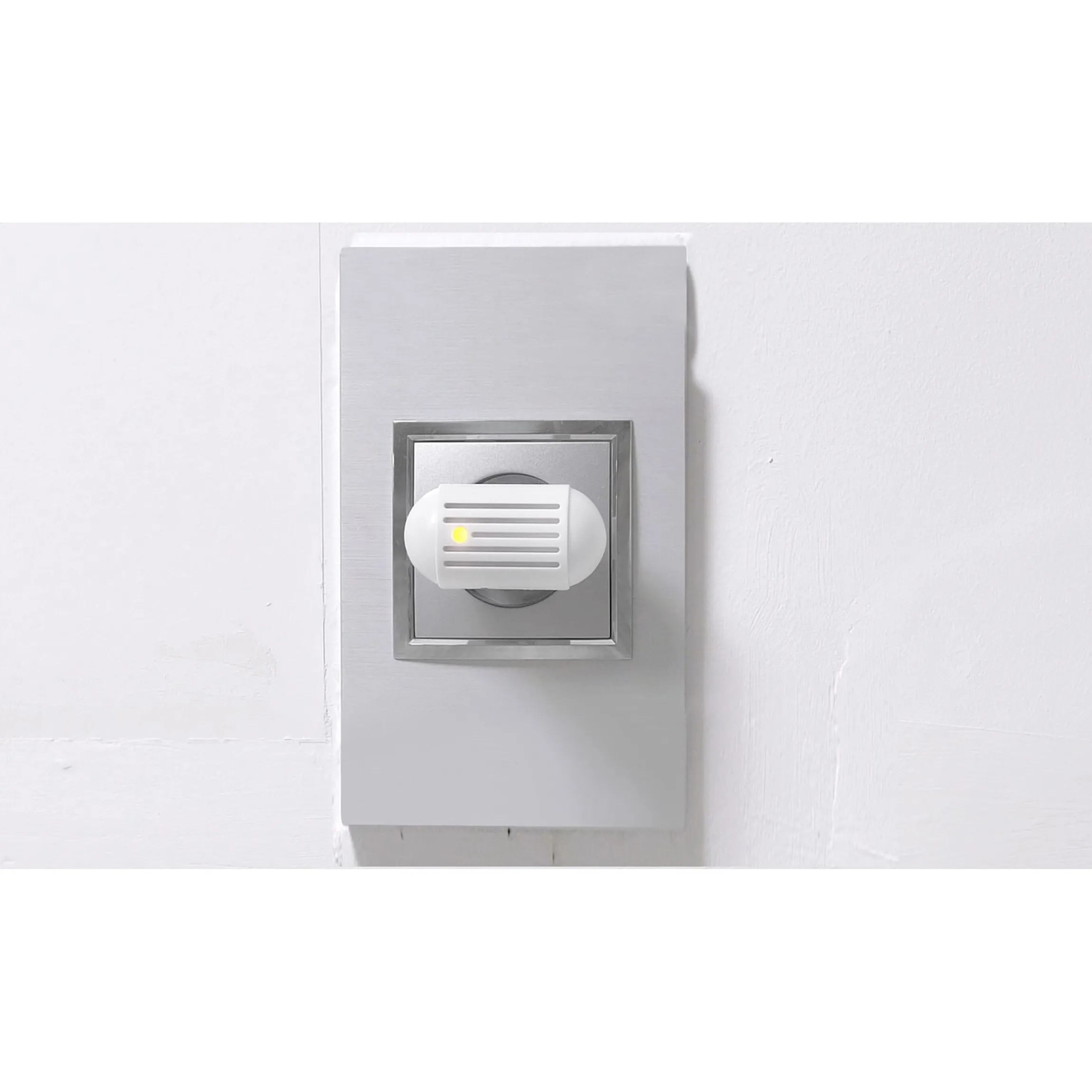 Anti-Mücken-Stecker