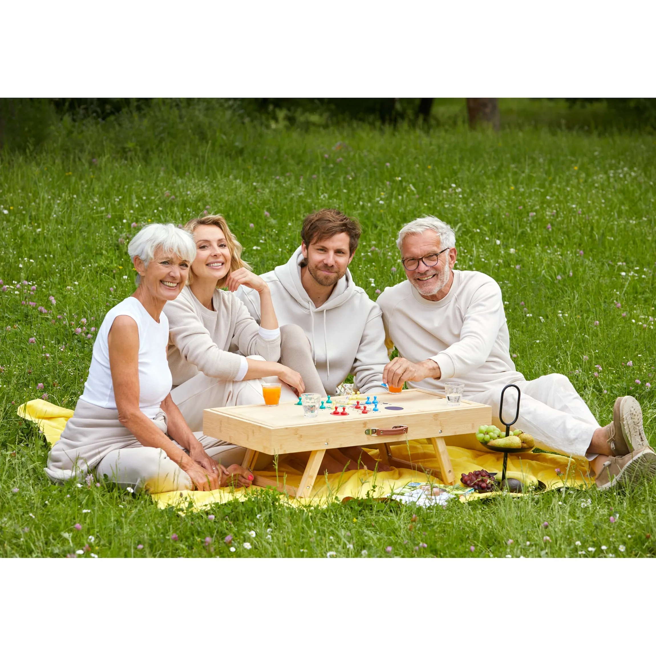Bambus Spiel- und Puzzletisch "Magnet 4 in 1"