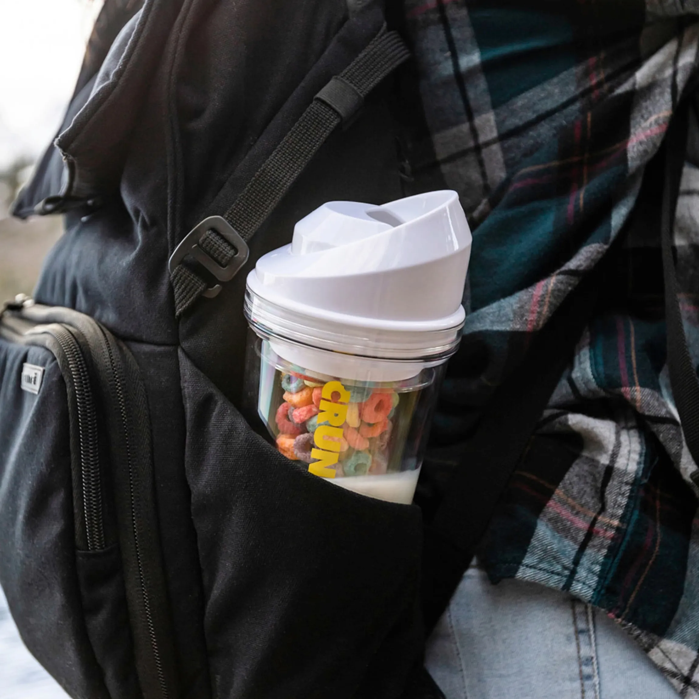 CrunchCup Original Tragbarer Müslibecher To Go 260 + 250 ml | Weiß