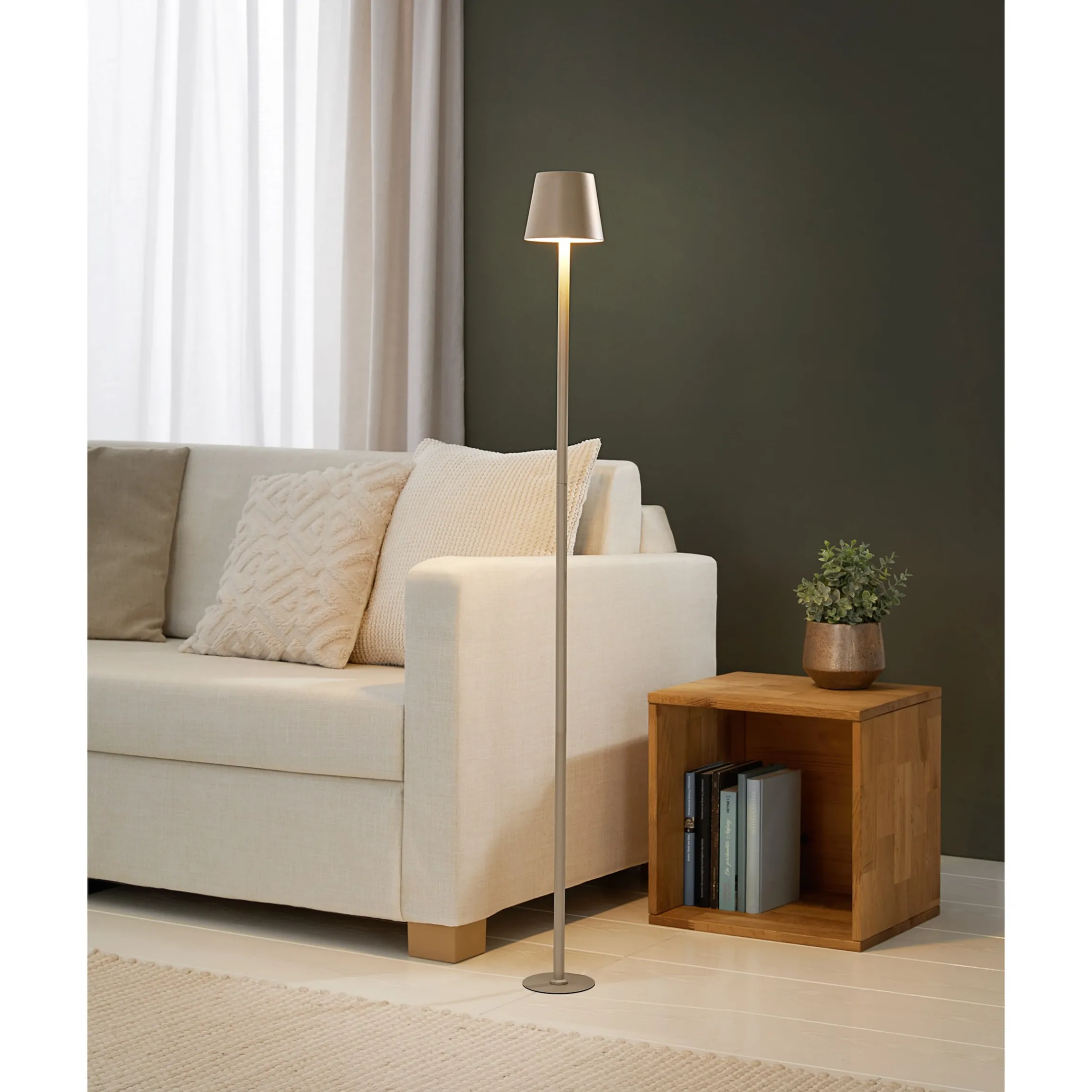 Dimmbare LED-Stehlampe "Stockholm"