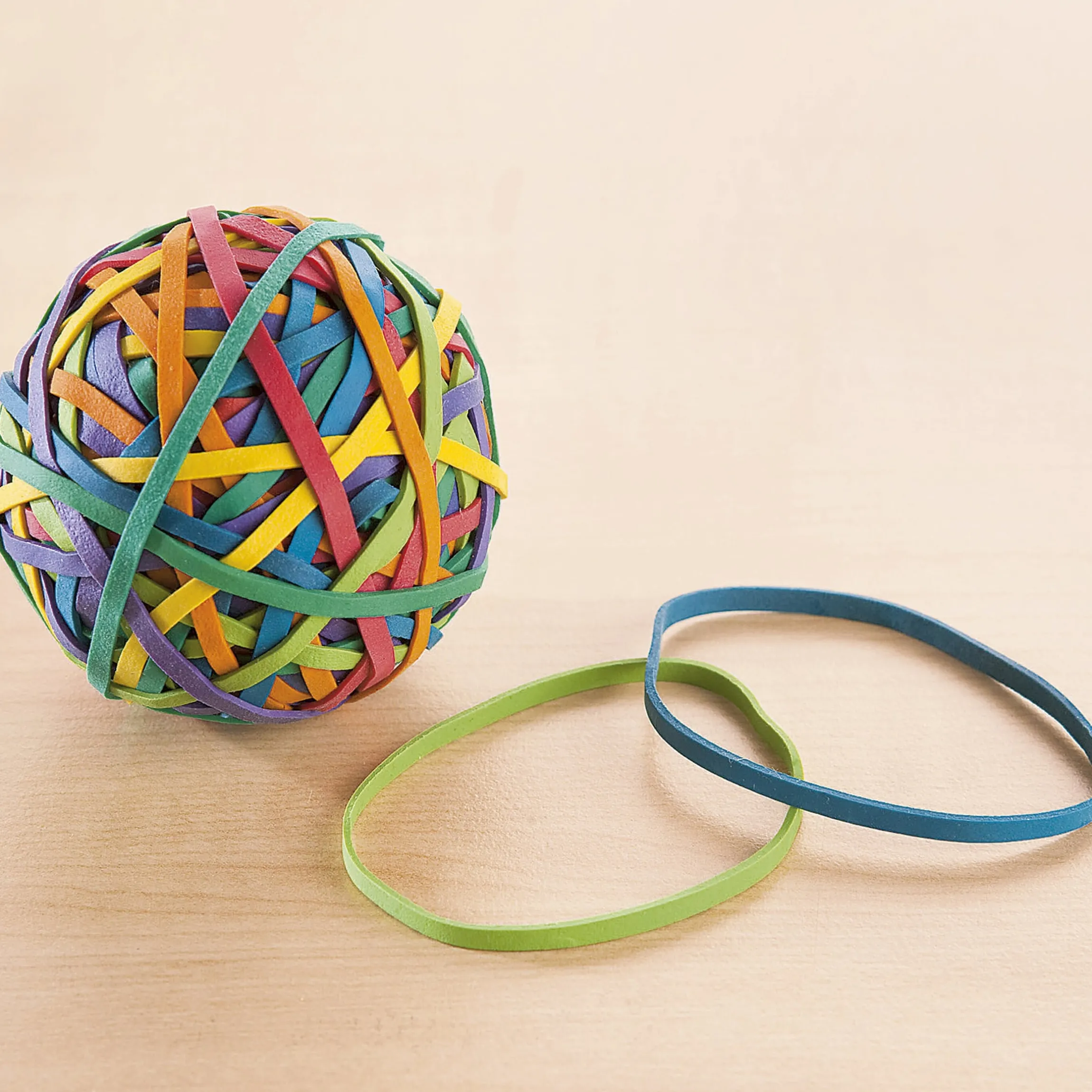 Gummiband-Ball