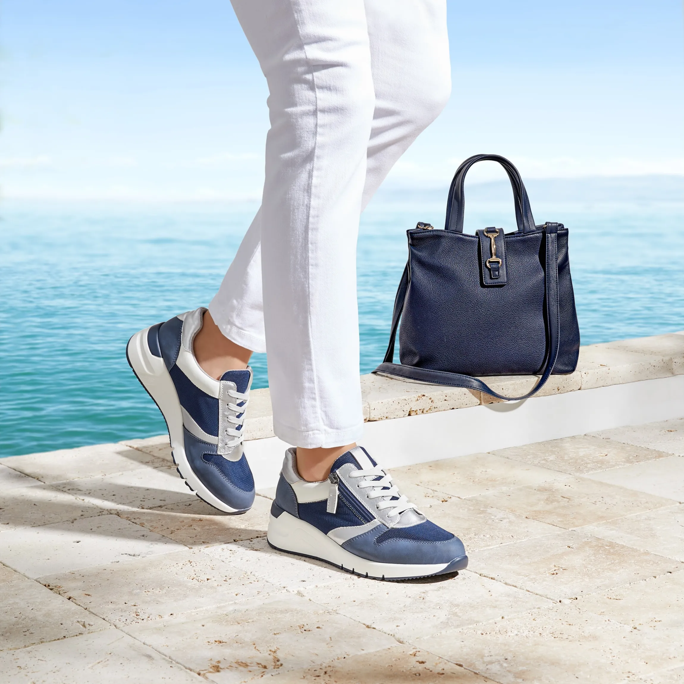 Keil-Sneaker H-Weite „Federleicht“ blau