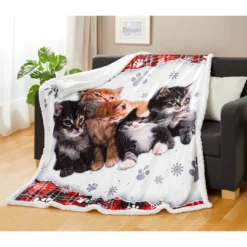 Kuscheldecke „Katzen-Kindergarten“