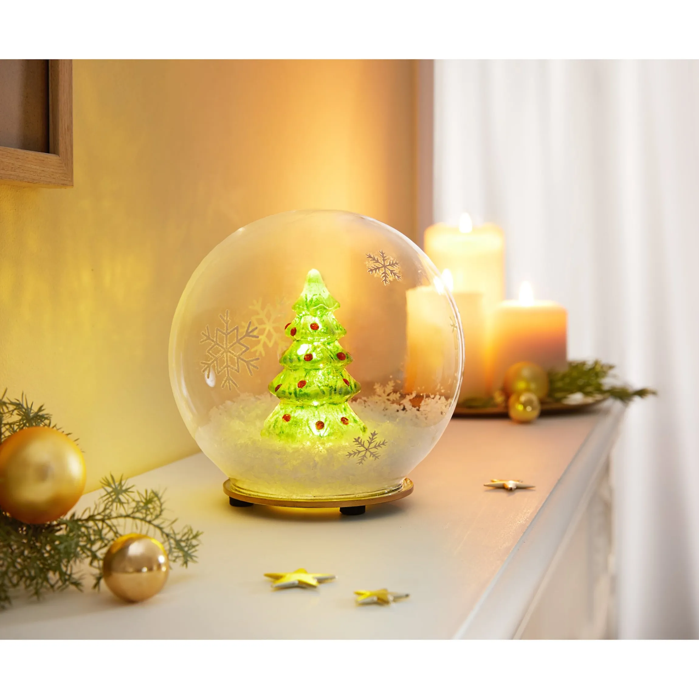 LED-Glas-Schneekugel „Tannenbaum“