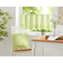 Stickgardine "Rosen"